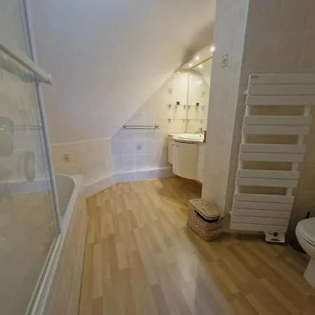 Ty Nomad Apartment *