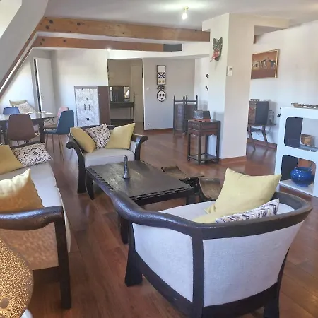 Apartment Ty Nomad